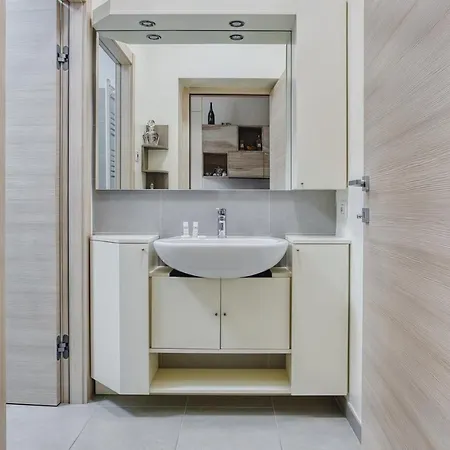 Apartman Joivy Welcoming Near Citylife Milánó