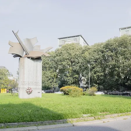 Easylife - - Piazzale Segrino - Isola *