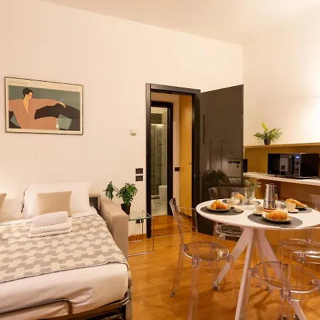 דירה The Rent - Modern In The Center מילאנו