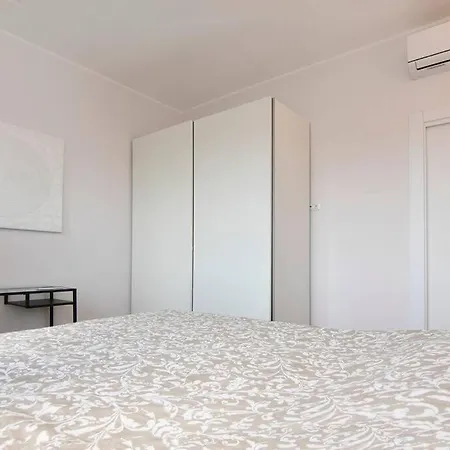 Appartamento Bellini Ristrutturato Milano