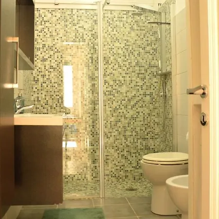 Civico 37 Porta Romana * Milánó