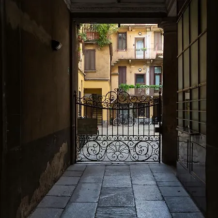 Domus Ticinese Apartman