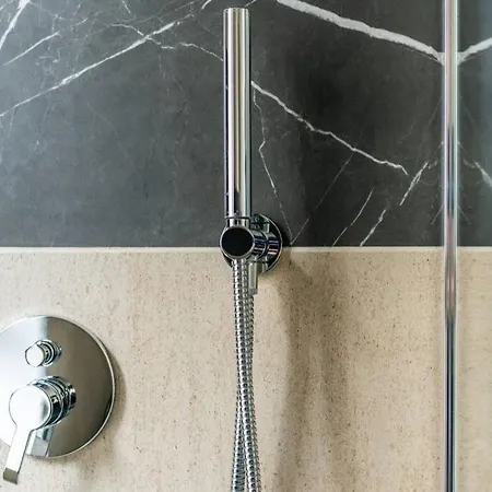 We - Uptown74 Bloom - ميلان