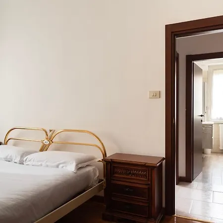 Apartment Casa Klimt - 10 Minuti Dal Duomo Milan