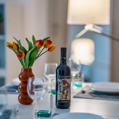 Politecnico/duomo Eleganza, Design E Comfort Lägenhet Milano