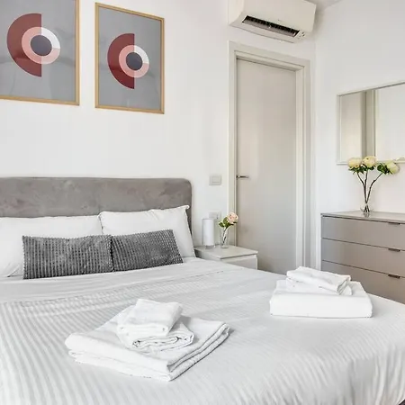 דירה Comfy And Central *