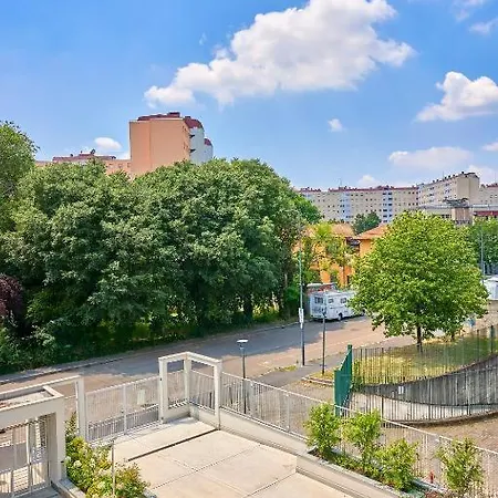 Postumia Joy - Sansiro Stadium - San Carlo Hospital Apartment *