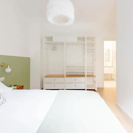 Giro 58, 2 Bedroom Apartament, Close To San Siro, Fiera And 10 Min Metro To Duomo *