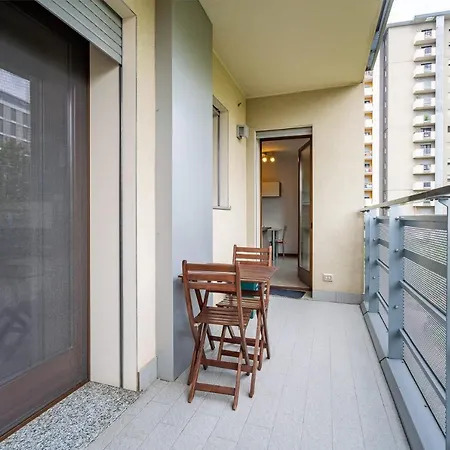 Lägenhet Accogliente Con Terrazzo E Vista *