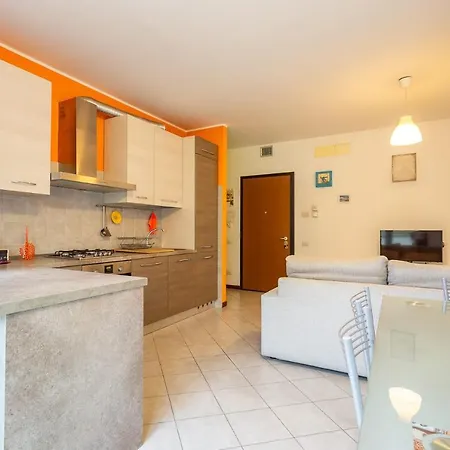 Accogliente Con Terrazzo E Vista Lägenhet Milano