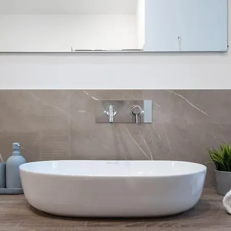 Appartamento Elegante A City Life- Mico-fiera-accessoriato E Wifi *