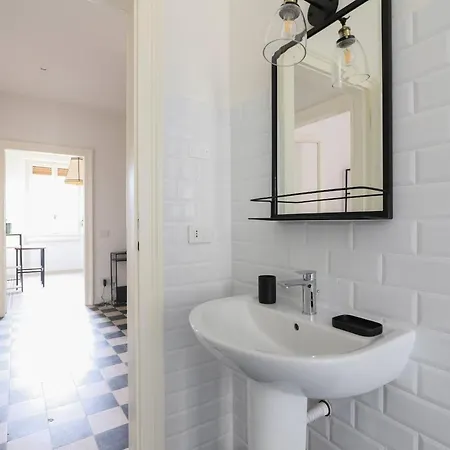 Adelaide Elegant Apartamento *