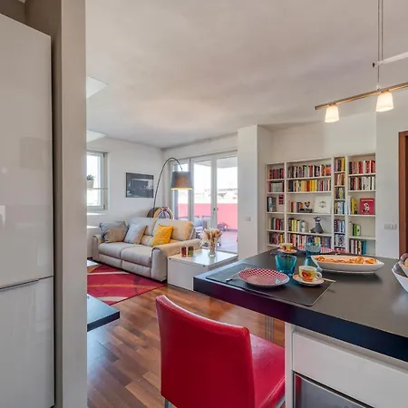 Celio, 11 - Con Terrazzo * Milan