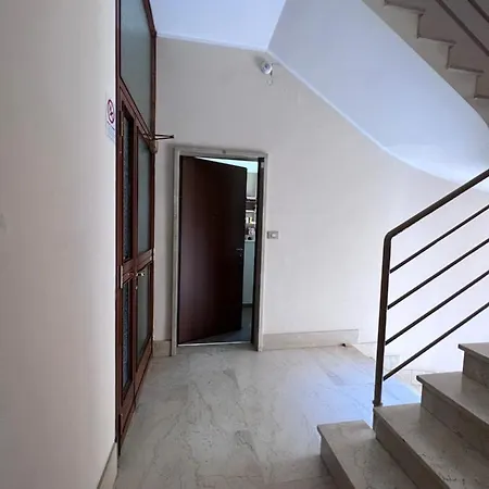 Ampio E Luminoso In Zona Bocconi Apartamento Milán