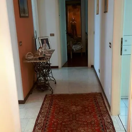 Guido's, Intero Nel Cuore Di *