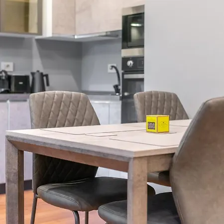 We - Broletto Boutique * Mediolan