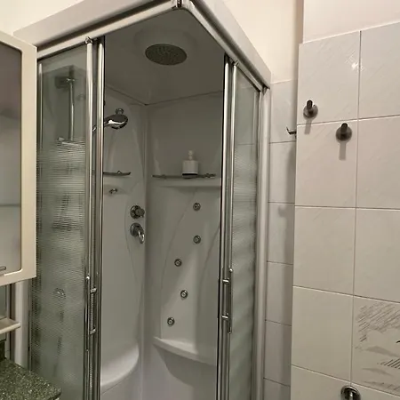 Dehomes - Two Bedrooms, Terrace, Wi-fi, Tram To Centre & Rho Fiera