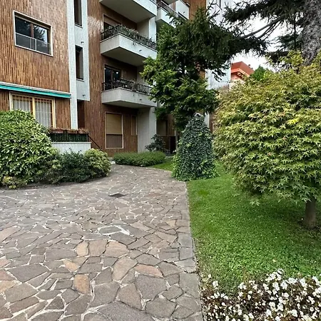 Dehomes - Two Bedrooms, Terrace, Wi-fi, Tram To Centre & Rho Fiera Apartment Milan