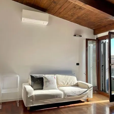 Porta Venezia-cozy *