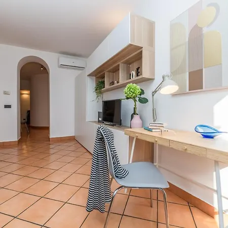 Design In Navigli Area! Apartamento *