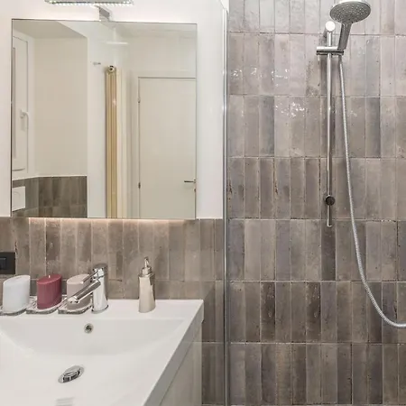 Design In Navigli Area! Apartamento *