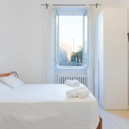 Joivy Minimalistic Flat Near The Centre Apartment *