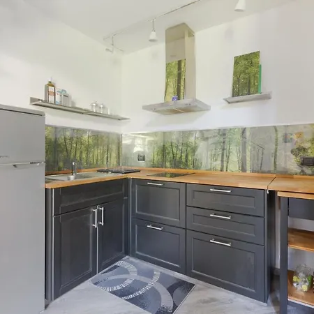 Guesthost - Vigentino Loft With Terrace * Mailand