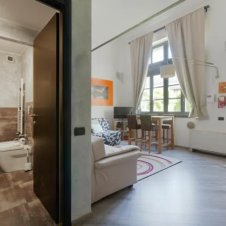 Guesthost - Vigentino Loft With Terrace