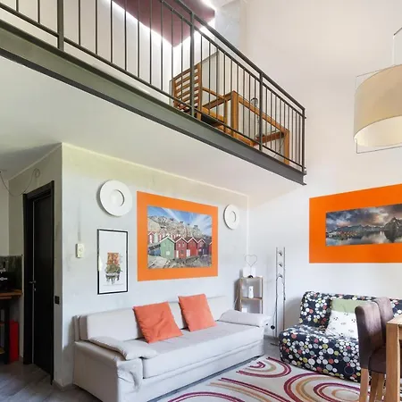 Guesthost - Vigentino Loft With Terrace Mailand