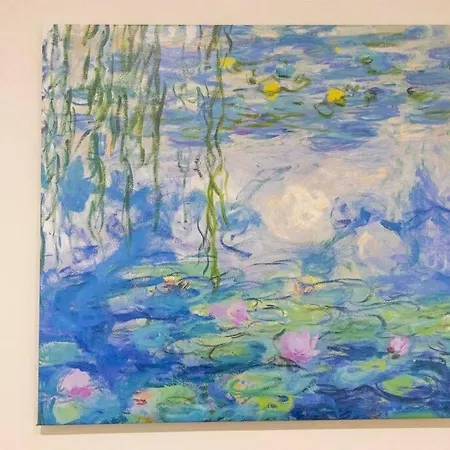 The Italian Design - 10 Minutes To Duomo * ميلان