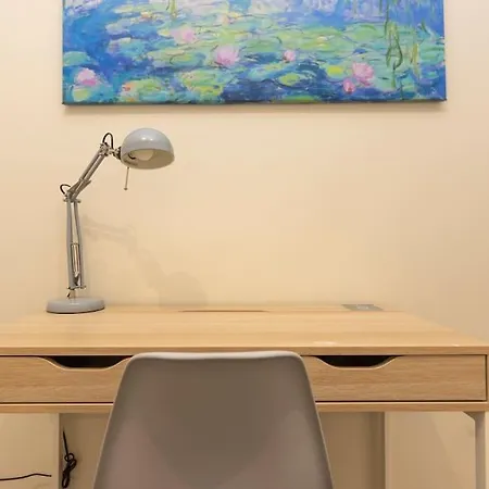 The Italian Design - 10 Minutes To Duomo