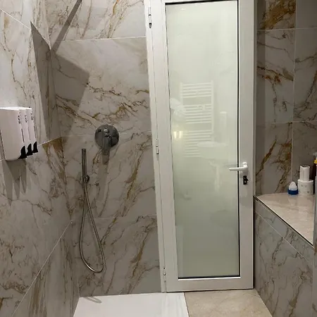 Habitación en casa particular Wagner Milán