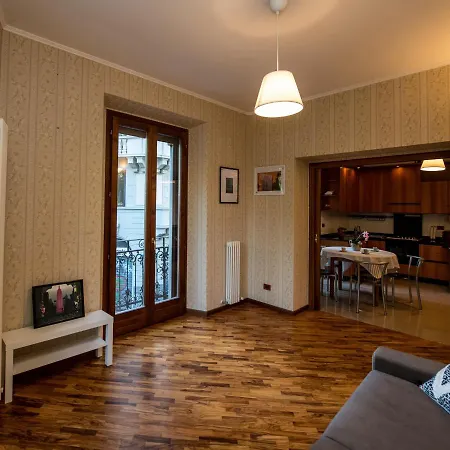 Shortmi Montello Milano