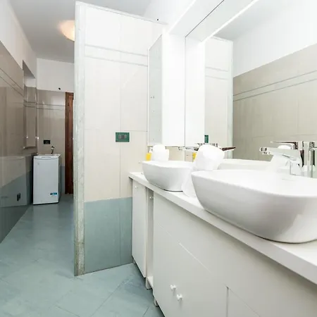 Shortmi Montello * Milano