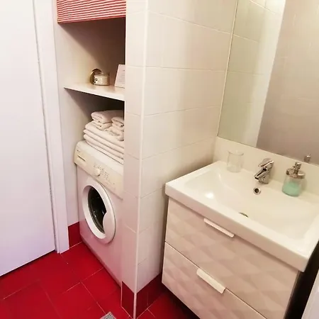 Stazione - Deposito Bagagli Gratuito Apartamento