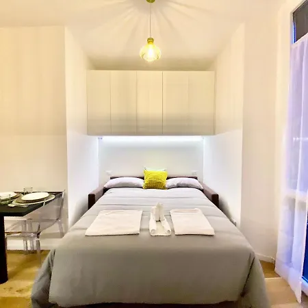 Casa Blanca Porta Venezia * Milán
