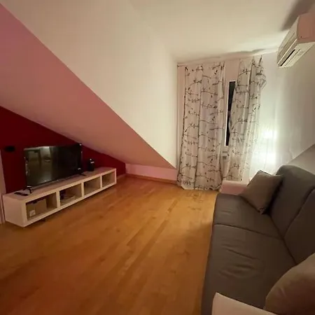 Attic * Mediolan