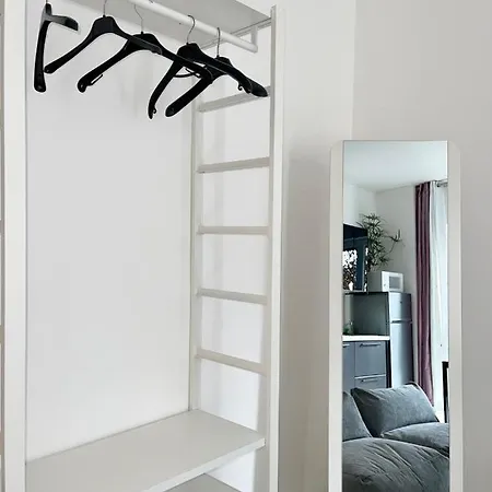 The White House, Modern In Center Apartament *