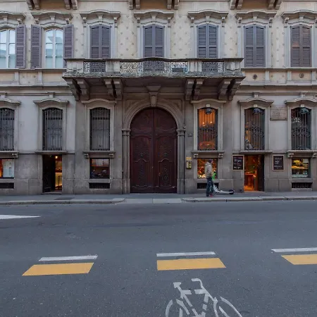 Duomo And Downtown شقة *