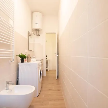 Ihost - Mancini 14 * Mediolan