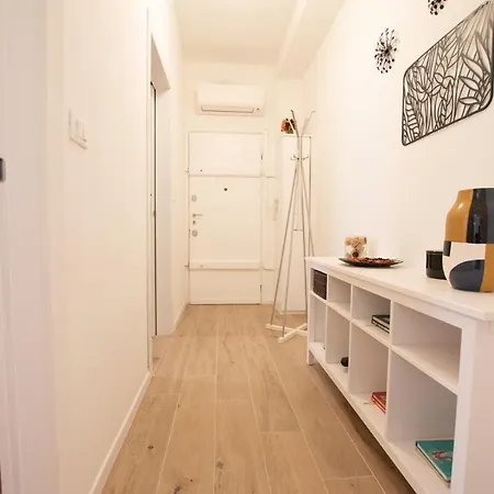 Ihost - Mancini 14 * Mediolan