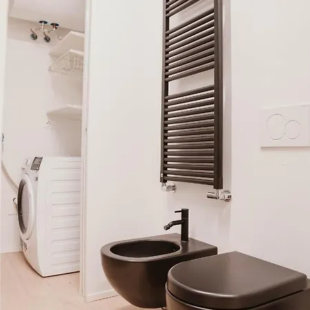 Luvi - Varese Apartament *