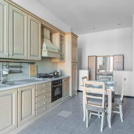 15 Min From Duomo Xxl House Near Metro M3 Milan