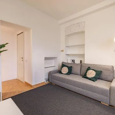 Navigli Ringhiera House *