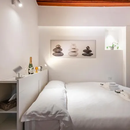 Monte Nero, 62 - Comodo E In Posizione