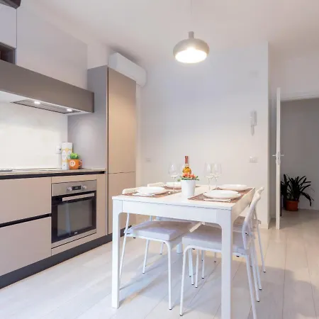 Apartment Navigli • Forum Metro A 500m E Parcheggi Gratis Milan