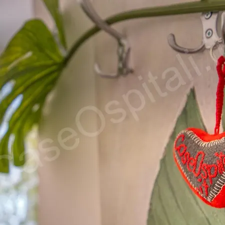 Guesthost - Certosa And Mind Apartment! Μιλάνο