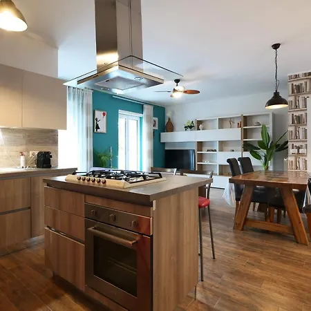 Mila Battista * Милан