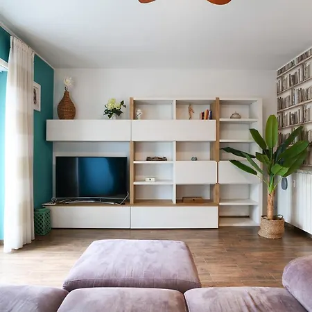 Mila Battista Милан