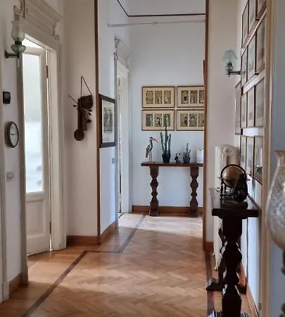 Uncle's House, 150 Mq Only Two Stops From Duomo Apartment *